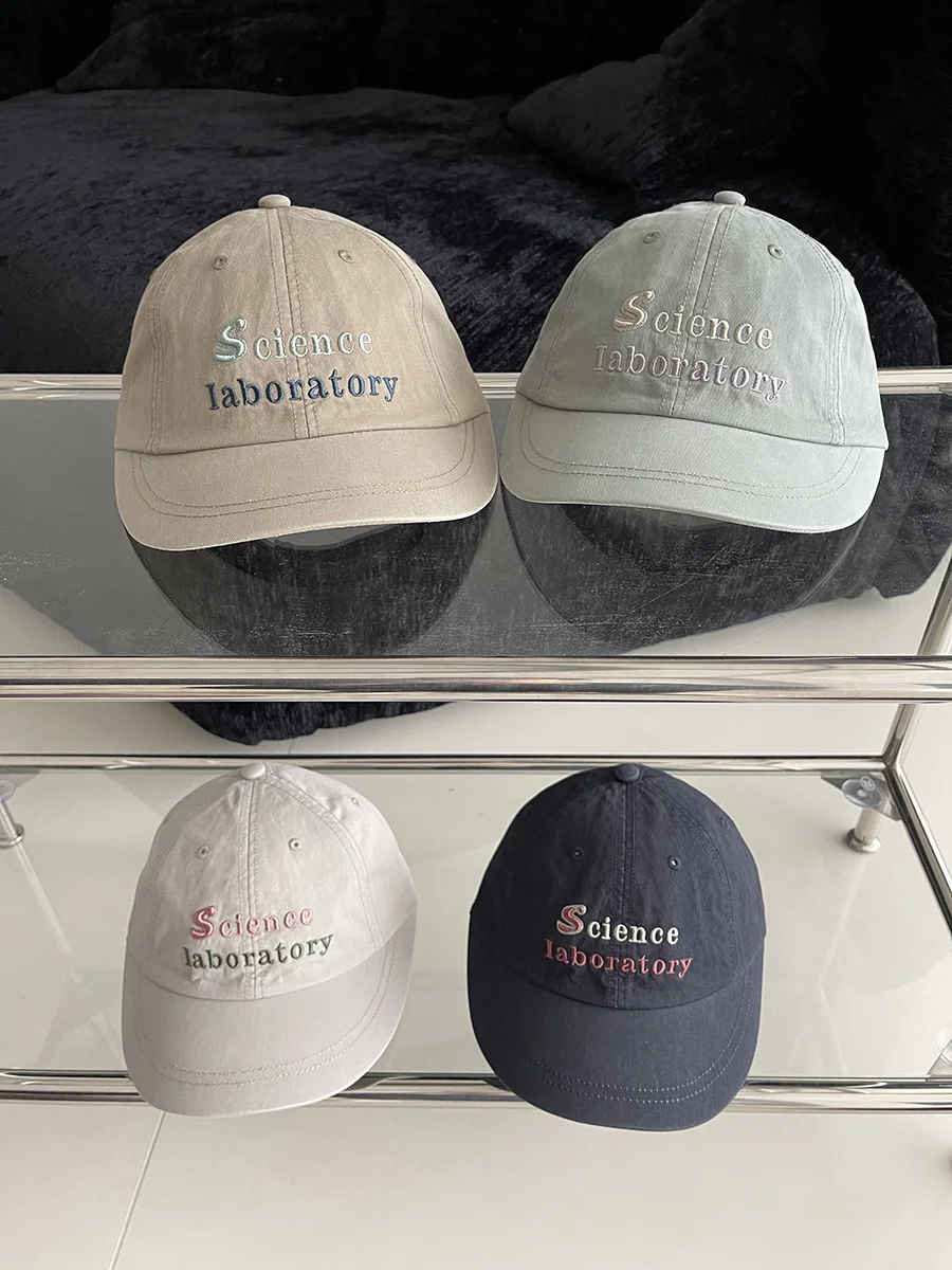 Short-brimmed hat women's spring and summer Korean version versatile 2025 new cap men's baseball soft top hat shading
Short-brimmed hat women's spring and summer Korean version versatile 2025 new cap men's baseball soft top hat shading