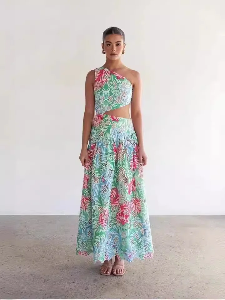2024 Summer Europe Fashion Sexy Party Dress Hollow Out High Waist Colorful Leaf Embroidery Tank Top Long Dress For Women G258
2024 Summer Europe Fashion Sexy Party Dress Hollow Out High Waist Colorful Leaf Embroidery Tank Top Long Dress For Women G258