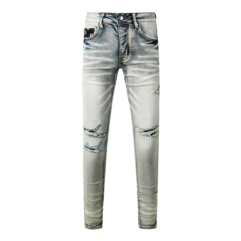 Fashionable new light blue men's jeans with pleats, washed with water, nostalgic perforation patch, men's jeans, high street des
Fashionable new light blue men's jeans with pleats, washed with water, nostalgic perforation patch, men's jeans, high street des