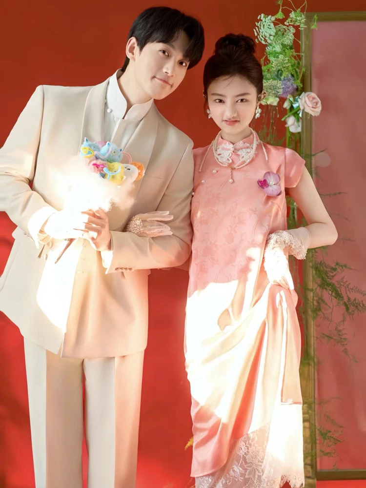 New Chinese Style Dress Couple Retro Wedding Photoshoot Engagement Celebration Ceremony Hanfu Traditional Costume
New Chinese Style Dress Couple Retro Wedding Photoshoot Engagement Celebration Ceremony Hanfu Traditional Costume