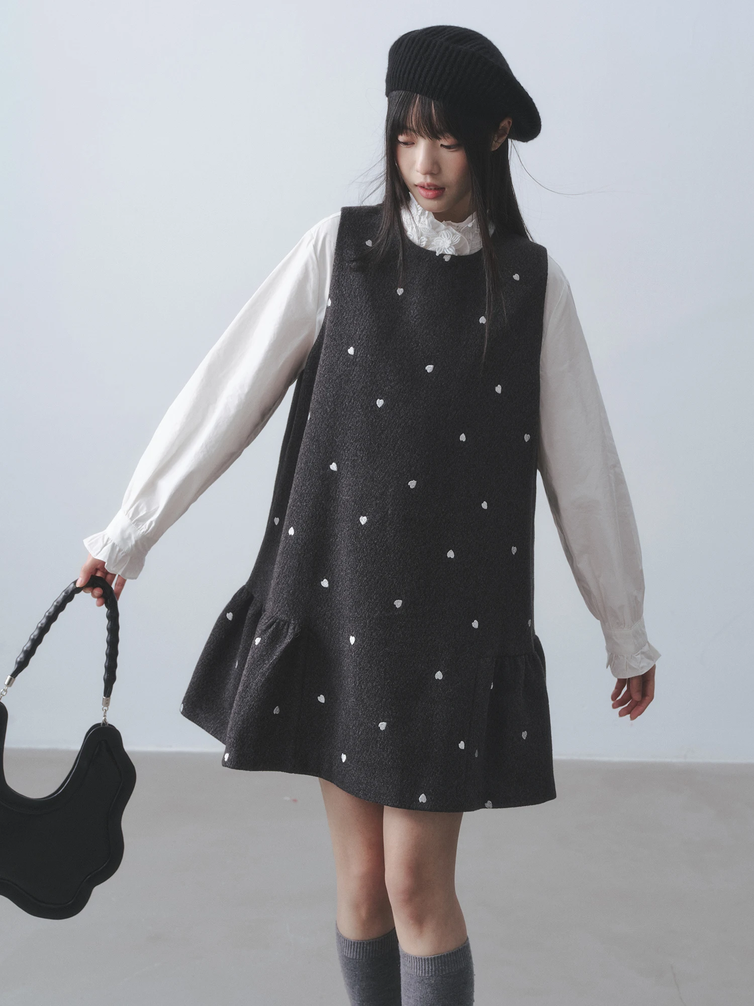 Dirl Sweet Heart Deep ey Heart Polka Dot Woolen Loose A-Line Doll Vest Dr Anti-Aging Casual Wear for Ladies
Dirl Sweet Heart Deep ey Heart Polka Dot Woolen Loose A-Line Doll Vest Dr Anti-Aging Casual Wear for Ladies