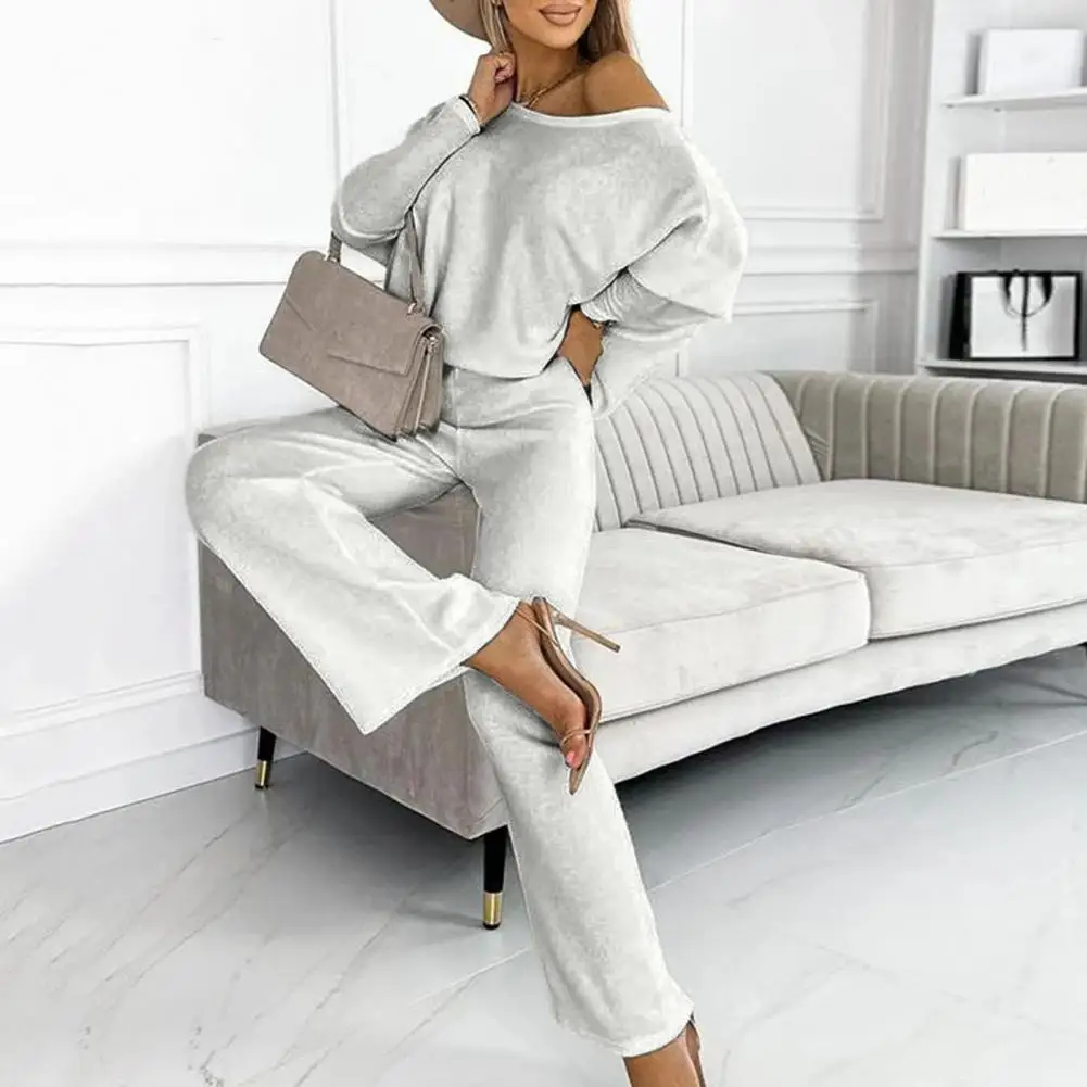 Lightweight Suit Set Women's Round Neck Sweatshirt Wide Leg Sweatpants Set for Autumn Casual Outfit Elastic Waist Sport
Lightweight Suit Set Women's Round Neck Sweatshirt Wide Leg Sweatpants Set for Autumn Casual Outfit Elastic Waist Sport