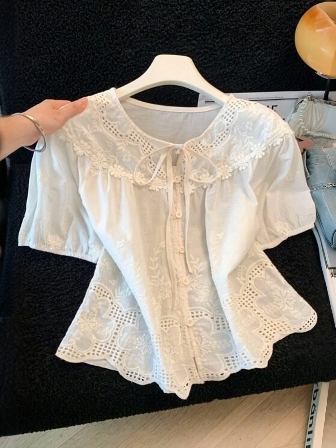 Elegant Embroidered Hollow out Apricot Shirt Women's Summer 2026 New Belted Short Sleeve Stylish Top Trendy French Style Loos...
Elegant Embroidered Hollow out Apricot Shirt Women's Summer 2026 New Belted Short Sleeve Stylish Top Trendy French Style Loos...