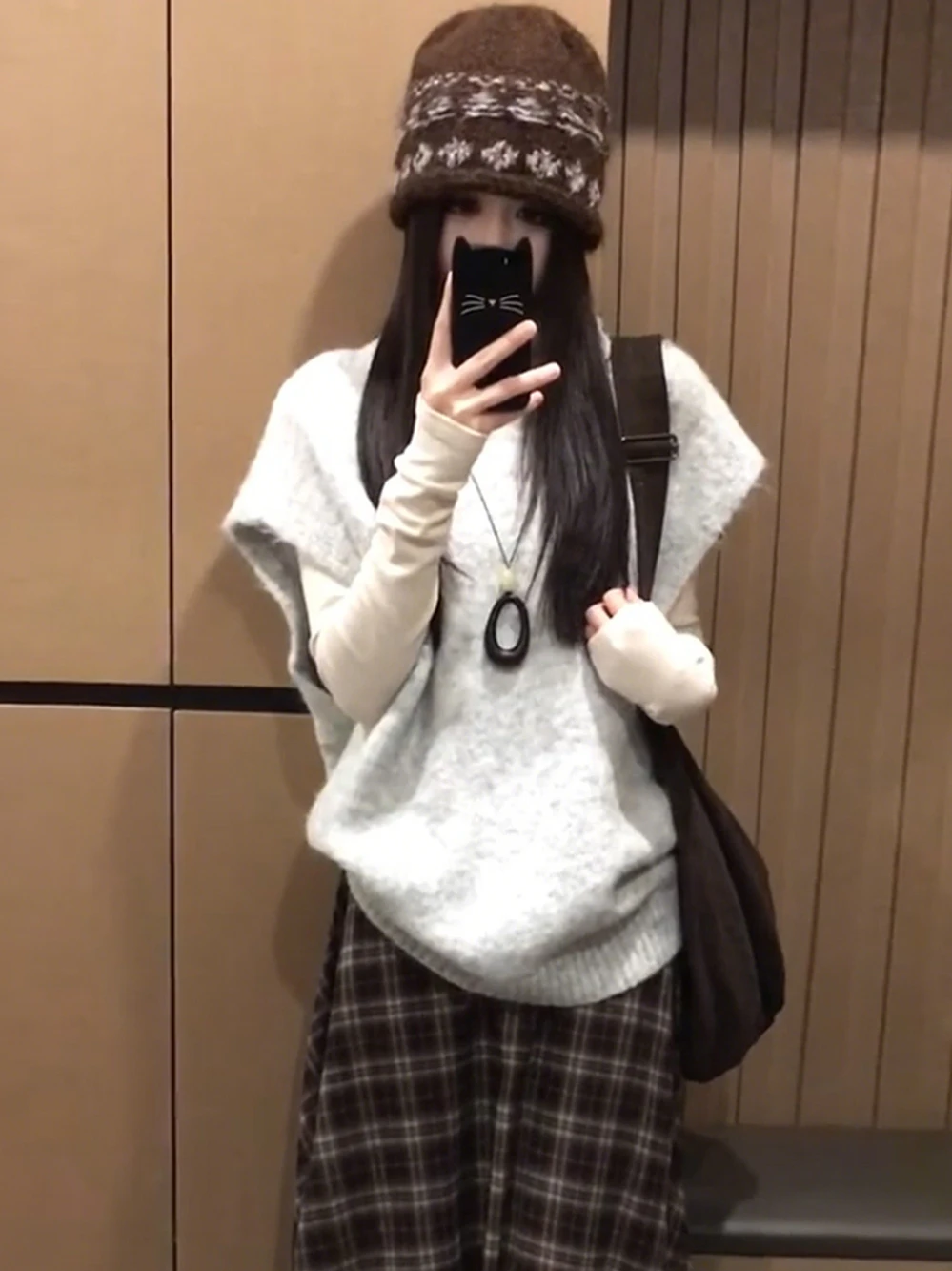 Женский вязаный свитер с высоким воротником, утепленный, осенне-зимний, для повседневной носки, с длинными рукавами, стандартный крой, из мягкой полиэстеровой смеси
Женский вязаный свитер с высоким воротником, утепленный, осенне-зимний, для повседневной носки, с длинными рукавами, стандартный крой, из мягкой полиэстеровой смеси