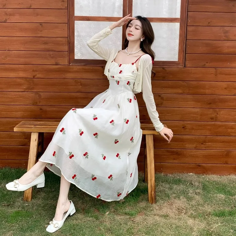 Plus Size Floral Print Strappy Sundress Summer Women Dress Slimming White Tea Length Boho Chic Layering Maxi Dress
Plus Size Floral Print Strappy Sundress Summer Women Dress Slimming White Tea Length Boho Chic Layering Maxi Dress