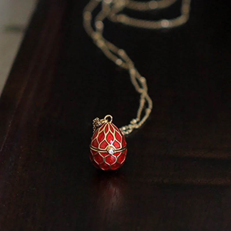 925 Sterling Silver Faberge Egg Locket Pendant For Women Sweater Necklace Easter Party Cosplay Props Jewelry Girls Xmas Gifts
925 Sterling Silver Faberge Egg Locket Pendant For Women Sweater Necklace Easter Party Cosplay Props Jewelry Girls Xmas Gifts