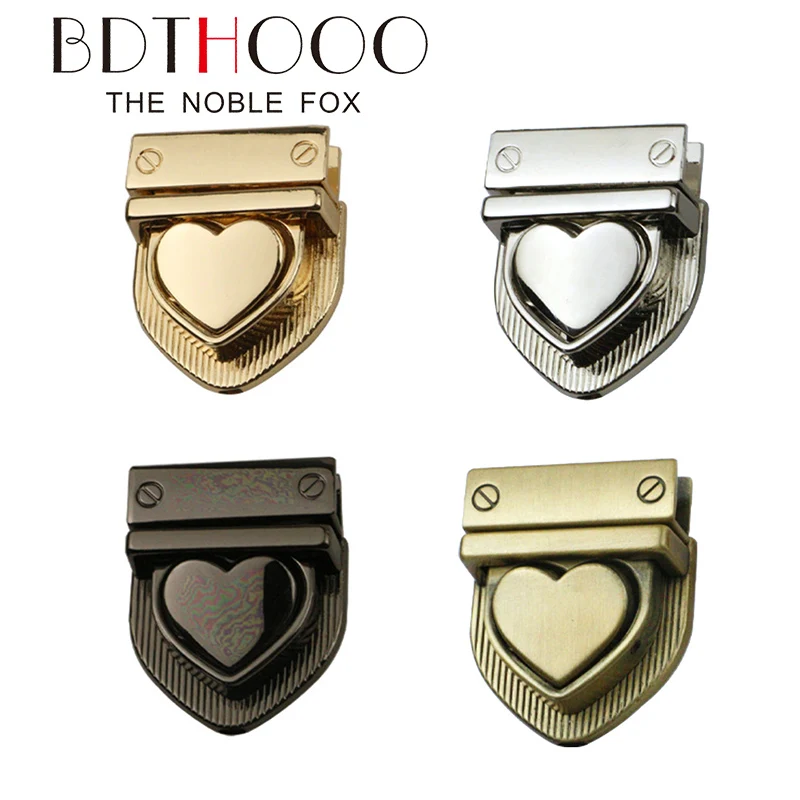 10/20/50 Sets 32 * 28mm Metal Swivel Lock Heart Lock Handbag Women's Bag Twist Lock Buckle Diy Luggage Hardware Accessories
10/20/50 Sets 32 * 28mm Metal Swivel Lock Heart Lock Handbag Women's Bag Twist Lock Buckle Diy Luggage Hardware Accessories