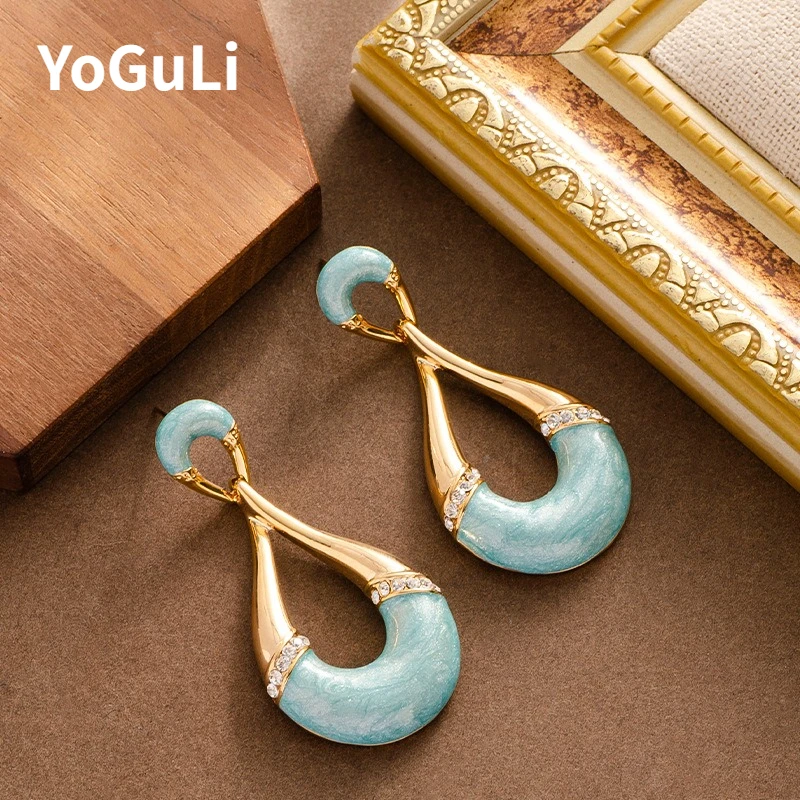Fashion Jewelry Vintage Temperament Teardrop Earrings For Women Female Gifts Delicate Design Ear Accessories Hot Selling
Fashion Jewelry Vintage Temperament Teardrop Earrings For Women Female Gifts Delicate Design Ear Accessories Hot Selling