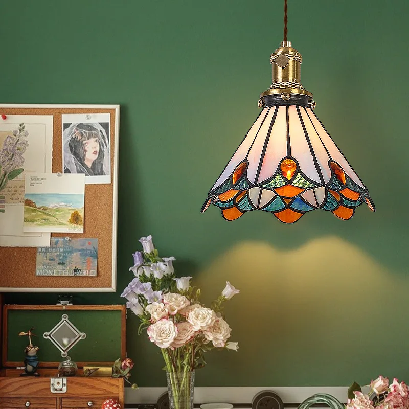 Retro Stained Glass Pendant Light French-Style Light Luxury Chandelier Café Guesthouse Teahouse Art Gallery Chandelier
Retro Stained Glass Pendant Light French-Style Light Luxury Chandelier Café Guesthouse Teahouse Art Gallery Chandelier