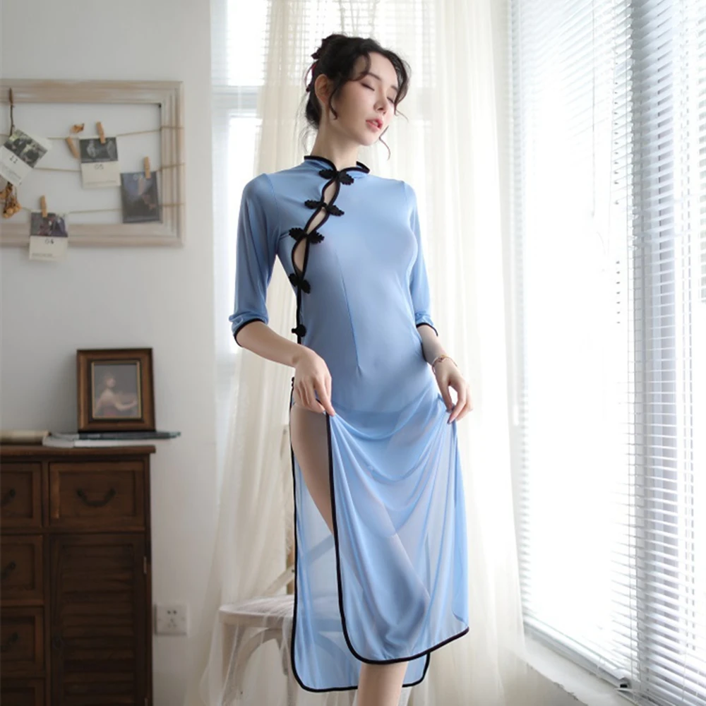 Женская прозрачная ночная рубашка Qipao в китайском стиле с боковой вилкой, женская одежда для ролевых игр, соблазнительная форма
Женская прозрачная ночная рубашка Qipao в китайском стиле с боковой вилкой, женская одежда для ролевых игр, соблазнительная форма