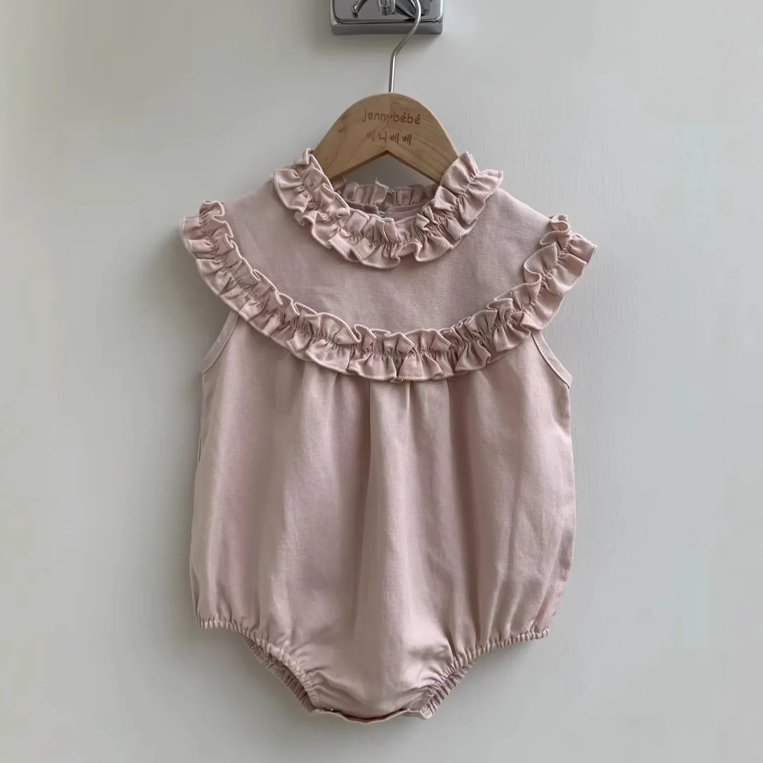 Spring Summer Girls' Lace Collar Clothes Cotton Baby Sleeveless Fashion and Cute Kids Solid Color Rompers
Spring Summer Girls' Lace Collar Clothes Cotton Baby Sleeveless Fashion and Cute Kids Solid Color Rompers