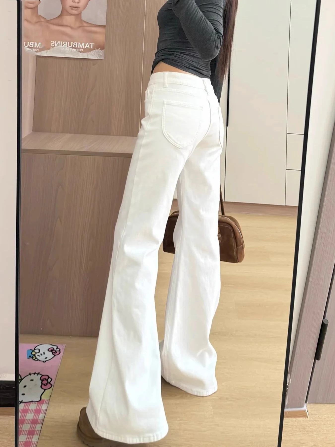 American Style Low Waist Slimming Bell Bottom Jeans Women Winter New Loose Not Legging Floor Length Bell Pants
American Style Low Waist Slimming Bell Bottom Jeans Women Winter New Loose Not Legging Floor Length Bell Pants