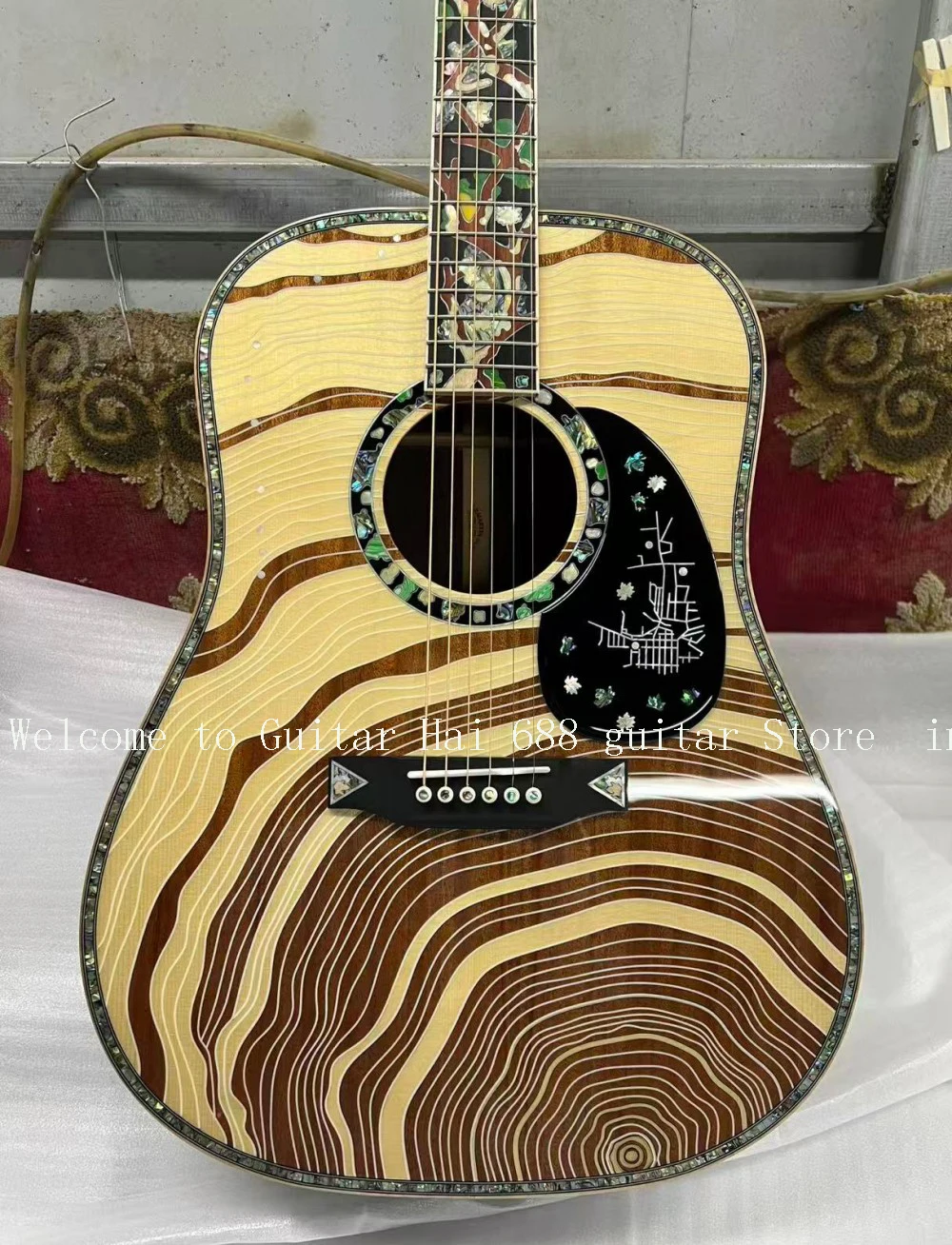 All Solid Wood Acoustic Guitar Glossy Finish 300 Type Tree of Life Inlay Two-Tone Wood Marquetry Free Delivery #021587
All Solid Wood Acoustic Guitar Glossy Finish 300 Type Tree of Life Inlay Two-Tone Wood Marquetry Free Delivery #021587