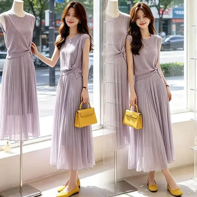 Fashion Suit for Women 2026 Summer New Style Stylish and Slimming Knitted Waist Cinched Top Half Skirt Two-piece Set
Fashion Suit for Women 2026 Summer New Style Stylish and Slimming Knitted Waist Cinched Top Half Skirt Two-piece Set