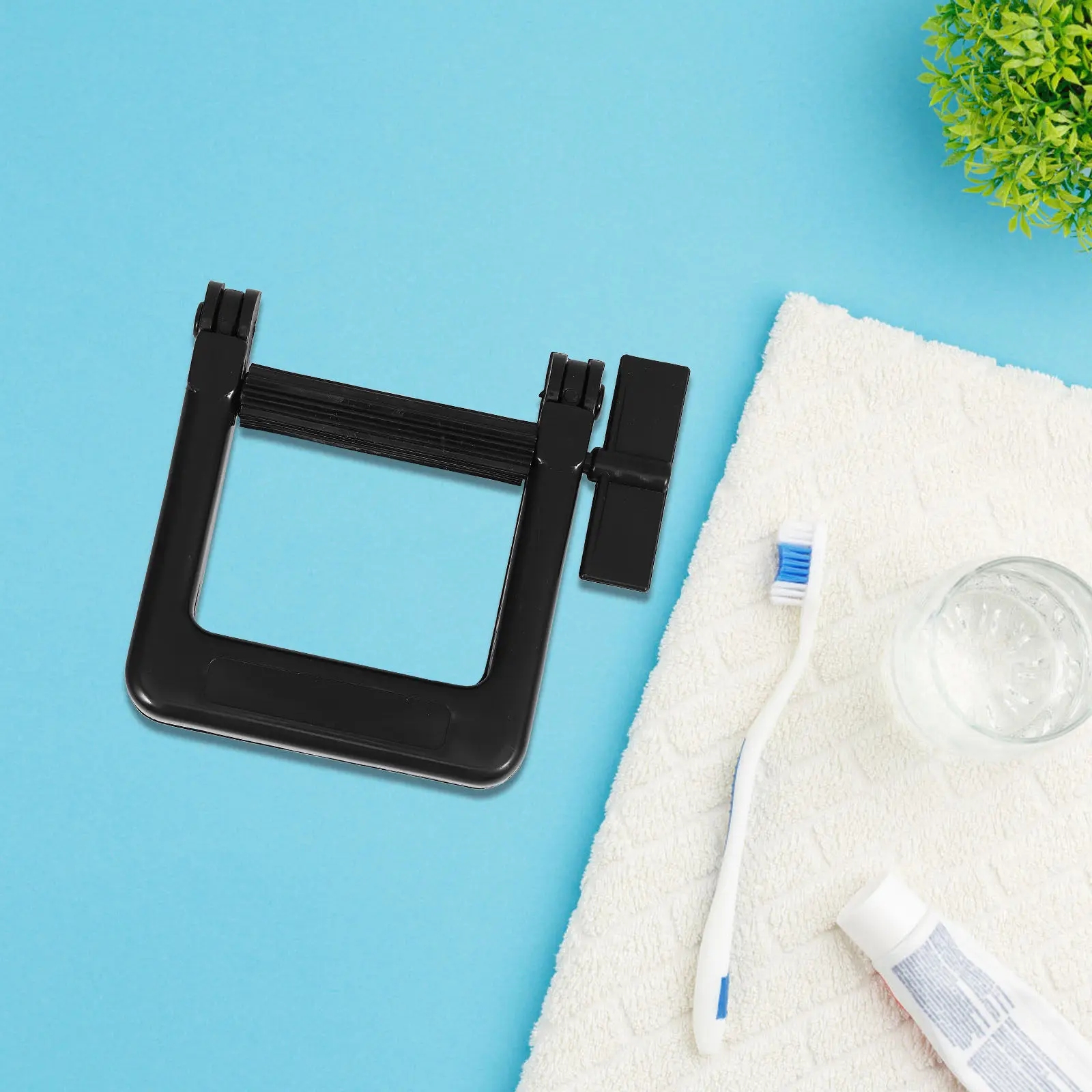 1Pcs High Quality Metal Tube Squeezer Toothpaste Rolling Squeezer for Facial Creams Cosmetics Hair Gel Acrylic Paints Tomato
1Pcs High Quality Metal Tube Squeezer Toothpaste Rolling Squeezer for Facial Creams Cosmetics Hair Gel Acrylic Paints Tomato