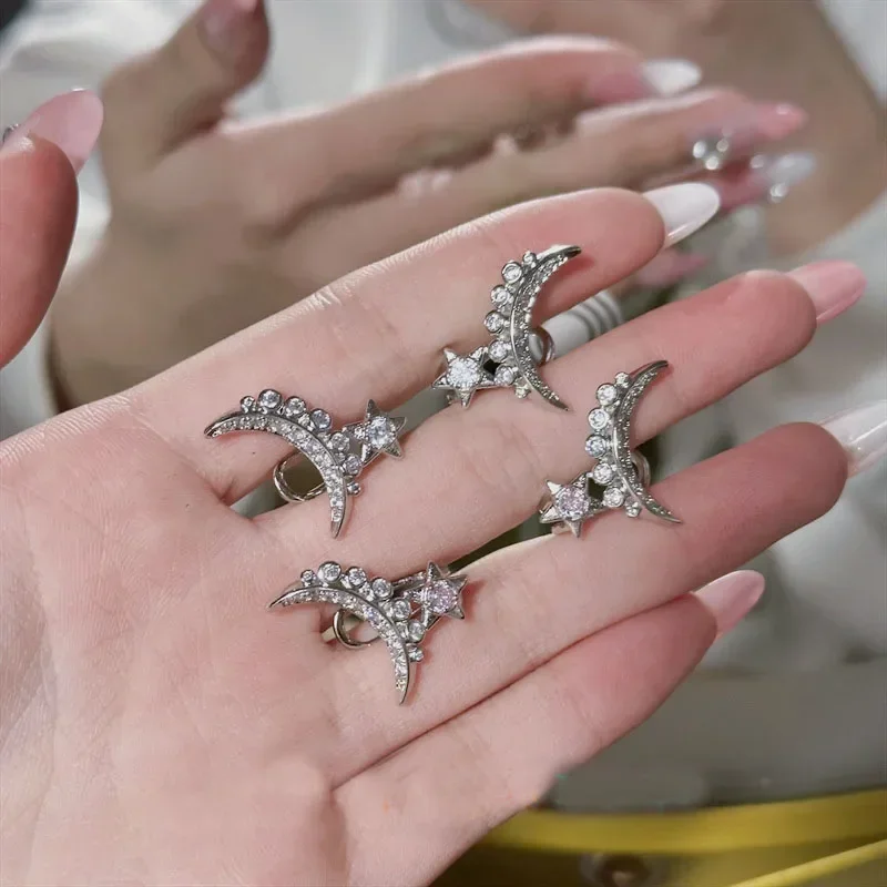 MDL Moissanite Style Premium Sense Of Luxury Sparkling Ear Bone Clip 18k Plated Moon God Star Spirit Without Ear Hole Earrings
MDL Moissanite Style Premium Sense Of Luxury Sparkling Ear Bone Clip 18k Plated Moon God Star Spirit Without Ear Hole Earrings