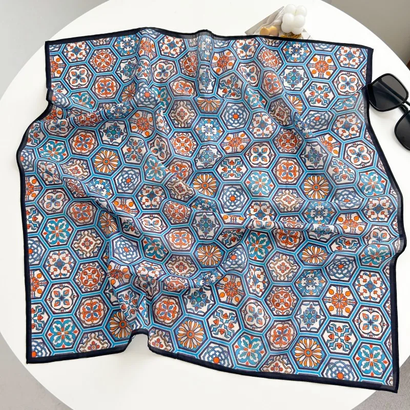 New Mulberry Silk Cotton Blended Small Square Scarf Versatile, Light and Breathable Small Scarf Literary and Retro Silk Scarf
New Mulberry Silk Cotton Blended Small Square Scarf Versatile, Light and Breathable Small Scarf Literary and Retro Silk Scarf