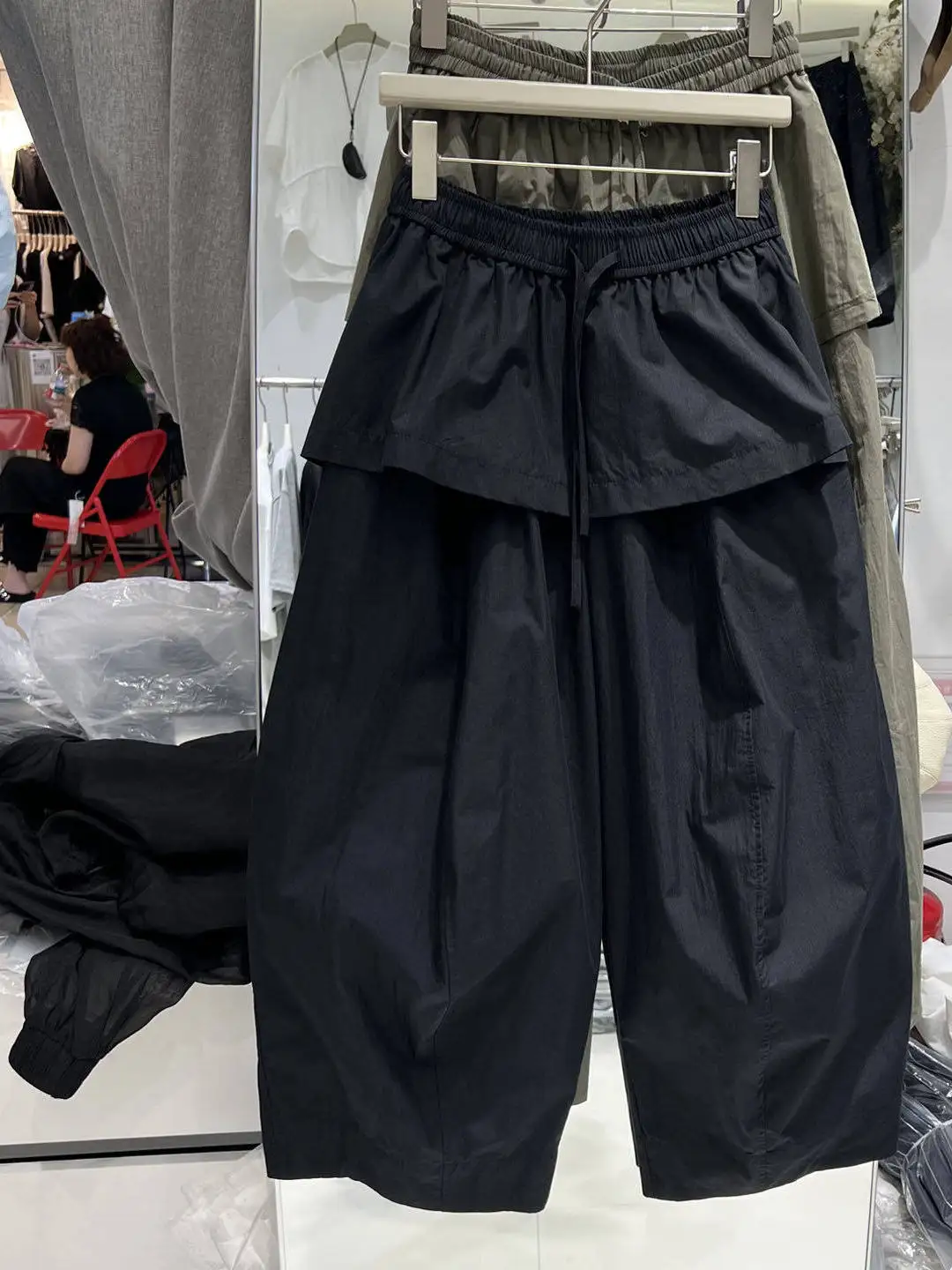 plus Size Women's Casual Pants Elastic Waist Wide Leg Summer Breathable Polyester Fiber Patchwork Big Size 300 Pounds
plus Size Women's Casual Pants Elastic Waist Wide Leg Summer Breathable Polyester Fiber Patchwork Big Size 300 Pounds