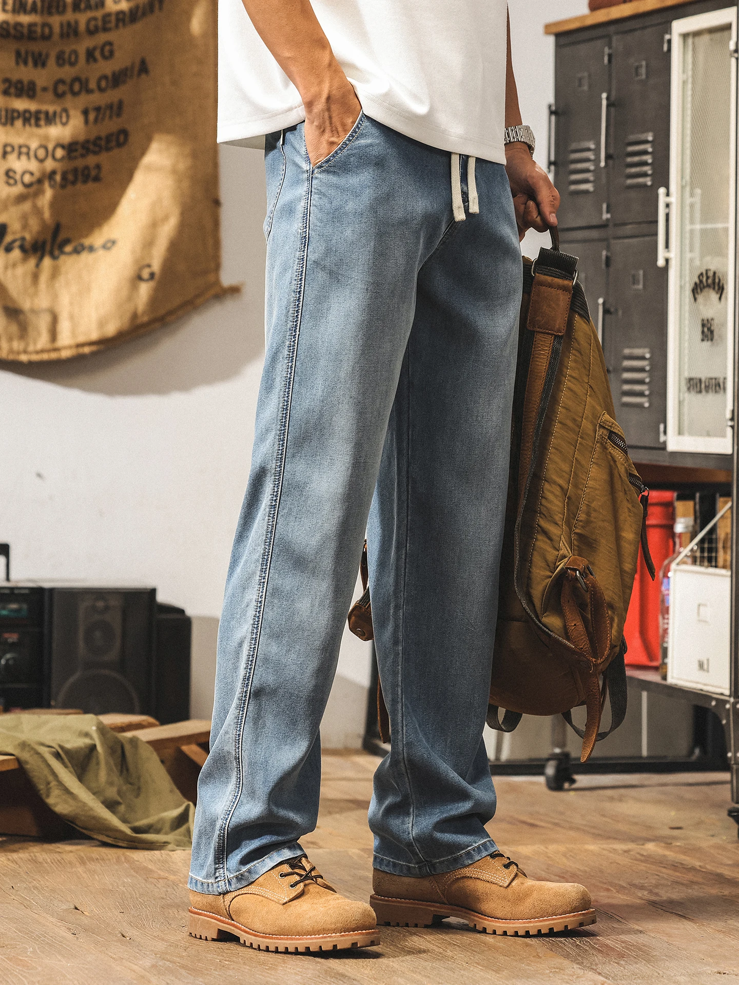 Мужские летние тонкие джинсы из ледяного шелка LCelulose: свободные, прямые, в американском стиле, модные, городские, дышащие, легкие
Мужские летние тонкие джинсы из ледяного шелка LCelulose: свободные, прямые, в американском стиле, модные, городские, дышащие, легкие