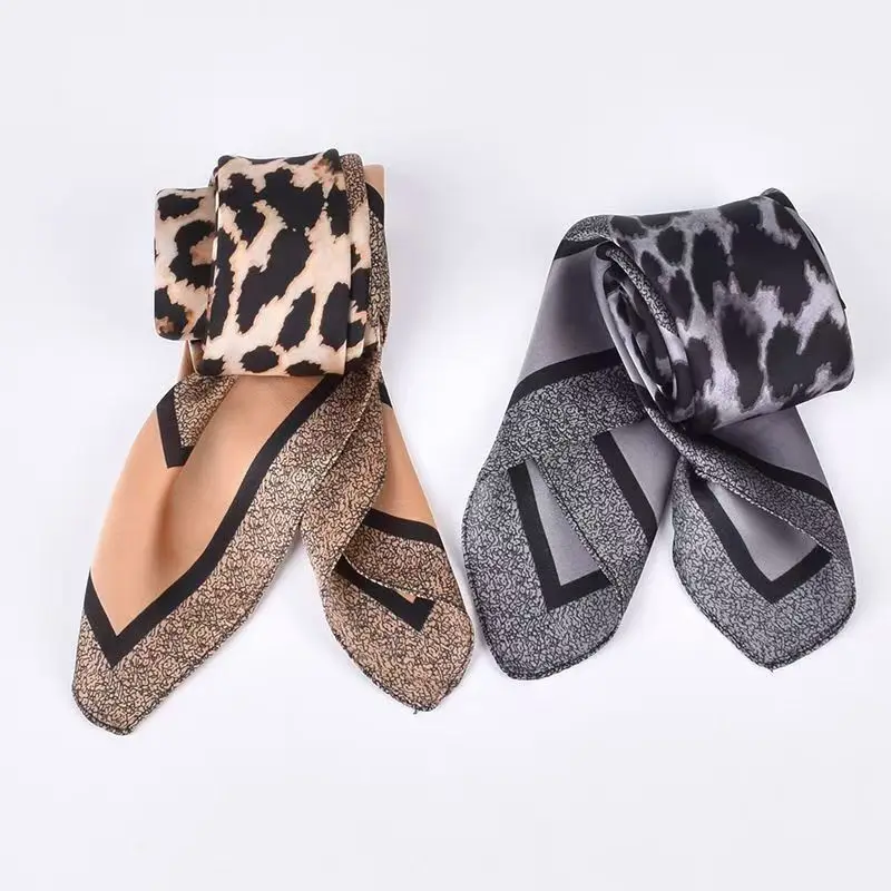 Classic Women Leopard Print Scarf Fashionable Bandana Thin Breathable Sun Shawl Elegant Style Windproof Head Wrap Square Scarves
Classic Women Leopard Print Scarf Fashionable Bandana Thin Breathable Sun Shawl Elegant Style Windproof Head Wrap Square Scarves