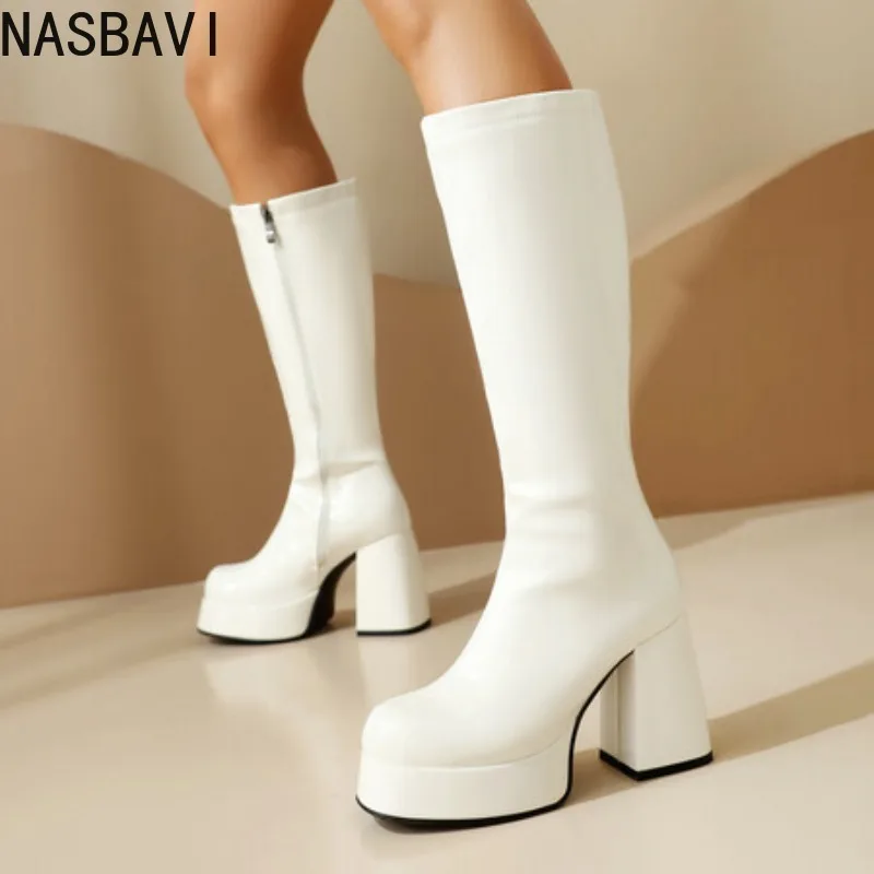 NASBAVI Glossy Patent Leather Upper Square Toe Super Thick Heel Plush Lining Women's Knee Boots Platform Side Zipper Boots 35-48
NASBAVI Glossy Patent Leather Upper Square Toe Super Thick Heel Plush Lining Women's Knee Boots Platform Side Zipper Boots 35-48