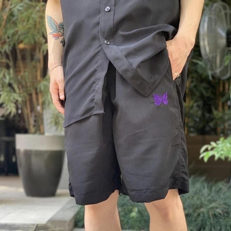 Needles ssz Purple Butterfly Embroidered Soft Shorts Japanese Retro Loose Casual Summer Thin Five-Pocket Pants for Men
Needles ssz Purple Butterfly Embroidered Soft Shorts Japanese Retro Loose Casual Summer Thin Five-Pocket Pants for Men