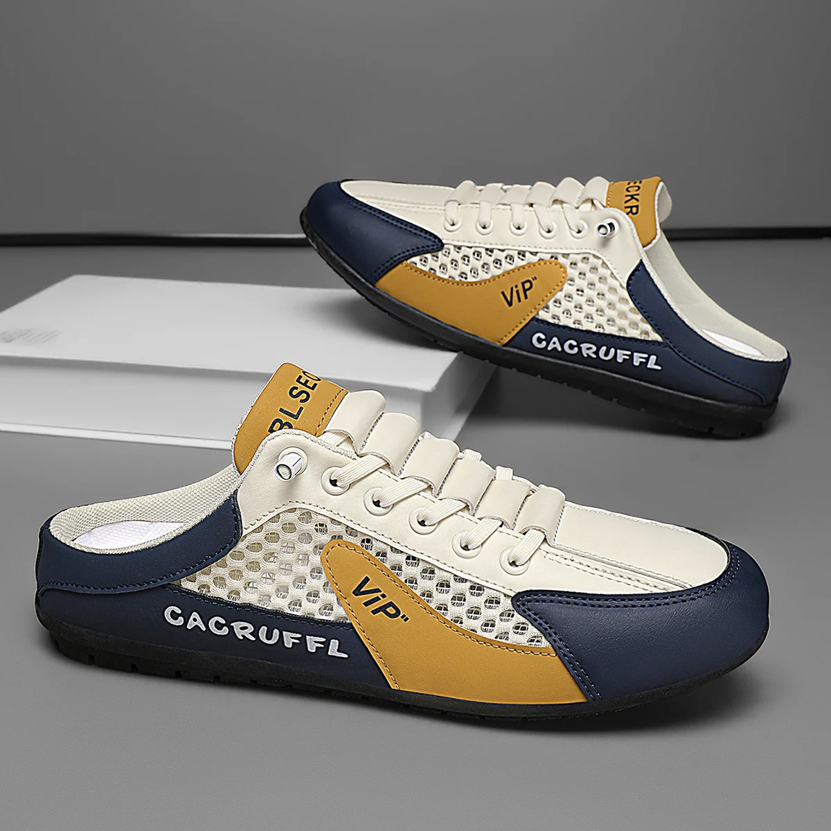 Men's Footwear – Fashionable Sports Slippers with a Mesh Design, Offering Breathable and Refreshing Comfort, Lightweight and Non-Slip, Suitable for Daily Outdoor Wear, Home Footwear, Casual Shoes, and Sports-Style Slippers
Men's Footwear – Fashionable Sports Slippers with a Mesh Design, Offering Breathable and Refreshing Comfort, Lightweight and Non-Slip, Suitable for Daily Outdoor Wear, Home Footwear, Casual Shoes, and Sports-Style Slippers
