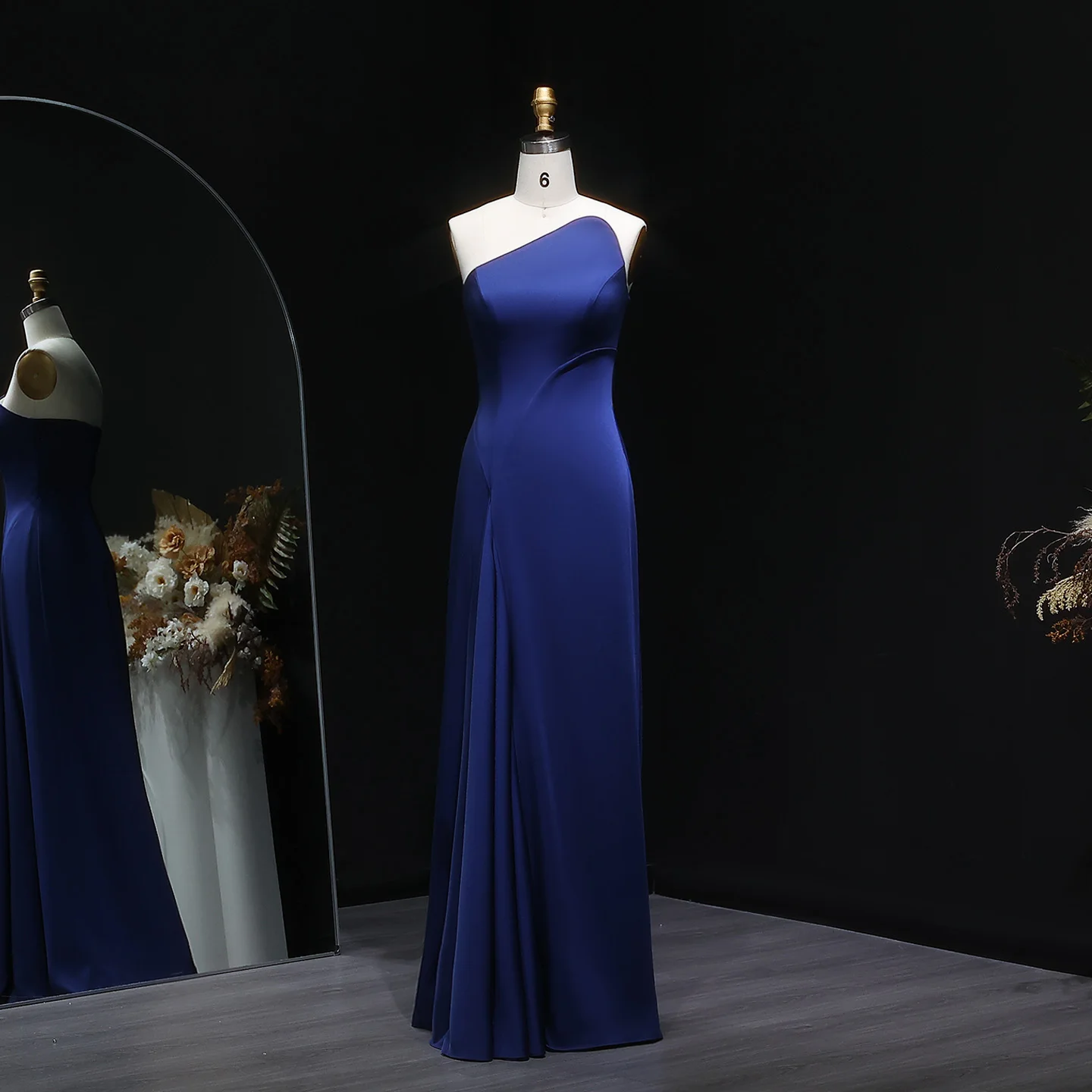 Sharon Said Elegant Dark Blue Mermaid Evening Dress Simple Off Shoulder Sleeveless for Women Wedding Party 2025 SF214 Customized
Sharon Said Elegant Dark Blue Mermaid Evening Dress Simple Off Shoulder Sleeveless for Women Wedding Party 2025 SF214 Customized