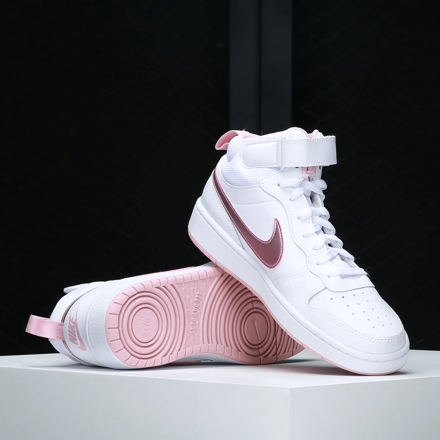 Nike Authentic COUNT BOROUGH 2 (GS) Women's Youth Sports Shoes CD7782-105
Nike Authentic COUNT BOROUGH 2 (GS) Women's Youth Sports Shoes CD7782-105