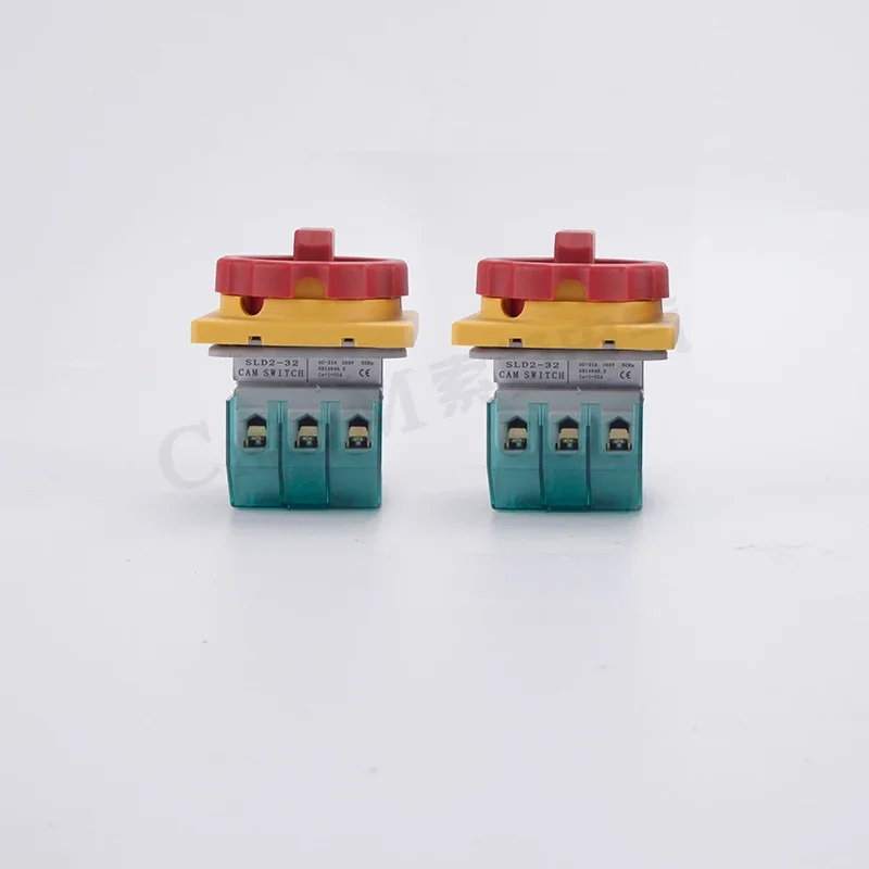 SLD2-32 25A main control rotary switch 40A63A80A100A knob type main power supply is on/off
SLD2-32 25A main control rotary switch 40A63A80A100A knob type main power supply is on/off
