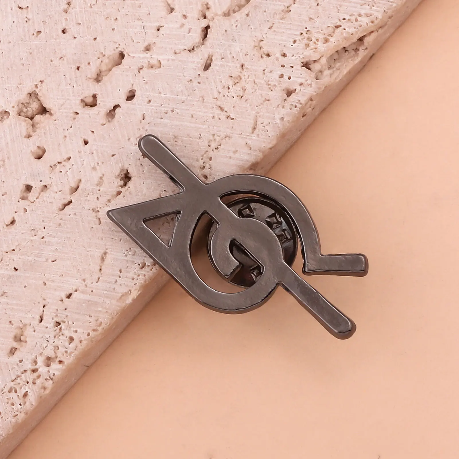 Anime Akatsuki Hatake Kakashi Sharingan Eye Jiraiya Uzumaki LOGO Pin Action Figure Kids Toy Cosplay Gift Metal Brooch Jewelry
Anime Akatsuki Hatake Kakashi Sharingan Eye Jiraiya Uzumaki LOGO Pin Action Figure Kids Toy Cosplay Gift Metal Brooch Jewelry