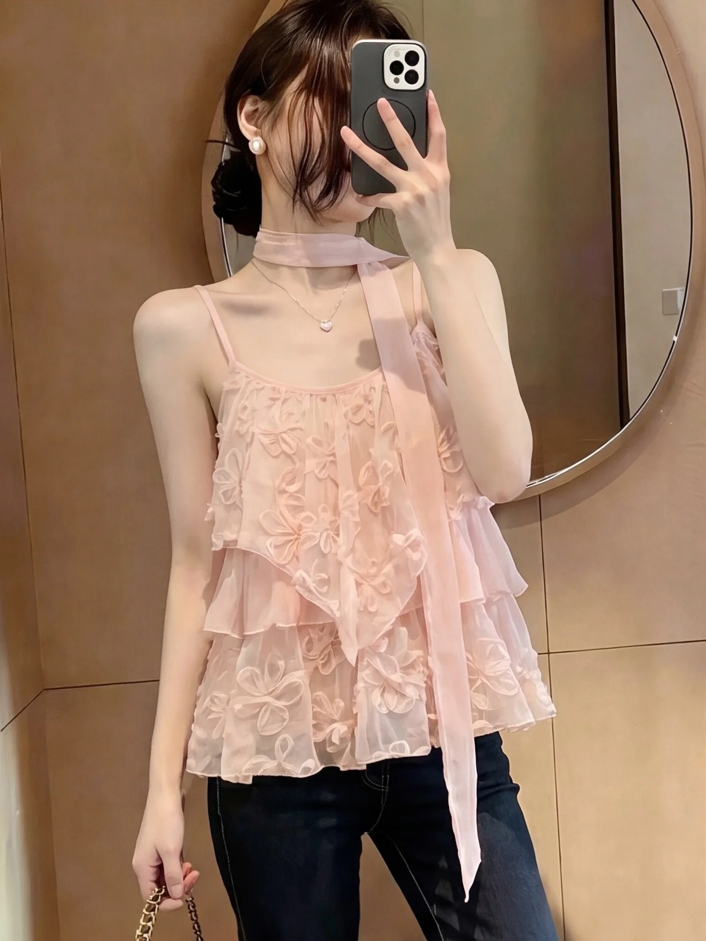 Pink Irregular Lace Bustier Top Women's Summer Vacation Style Beautiful 3D Flower Vest Sweet Style Polyester Fiber V-neck Sle...
Pink Irregular Lace Bustier Top Women's Summer Vacation Style Beautiful 3D Flower Vest Sweet Style Polyester Fiber V-neck Sle...