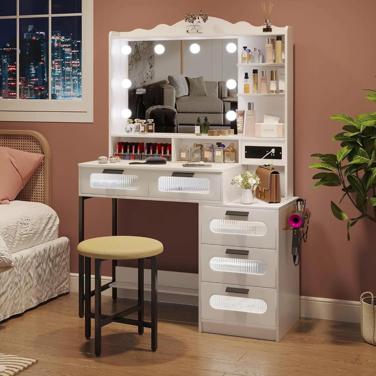Hidden mirror dresser storage white dresser shelf three-color dimming light dresser
Hidden mirror dresser storage white dresser shelf three-color dimming light dresser