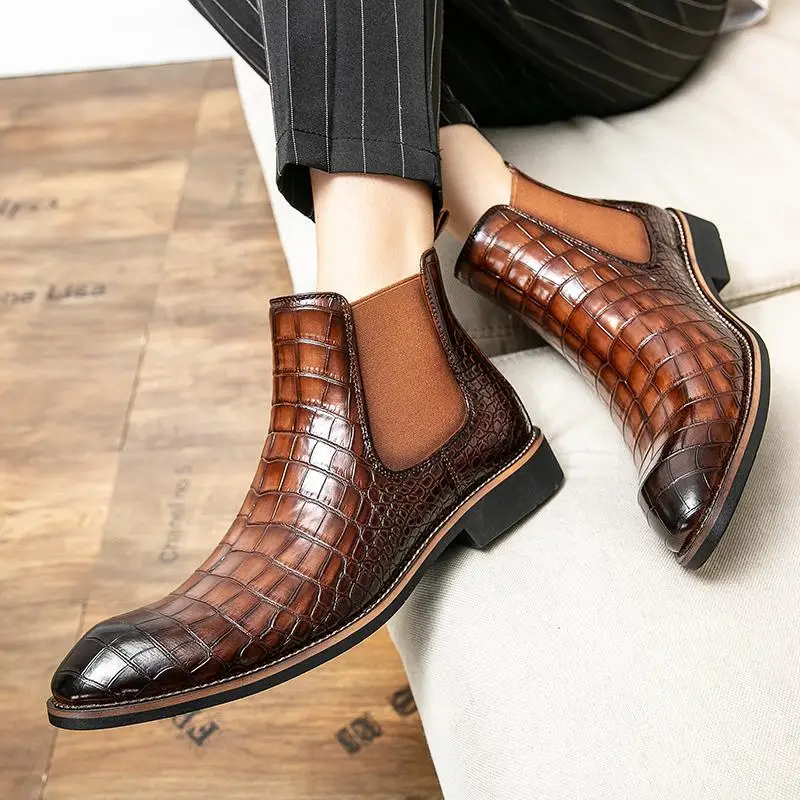 Luxury Designer Men Chelsea Boots Brand Retro Comfortable Men Leather High Top Casual Shoes Fashion Breathable Men Ankle Boots
Luxury Designer Men Chelsea Boots Brand Retro Comfortable Men Leather High Top Casual Shoes Fashion Breathable Men Ankle Boots
