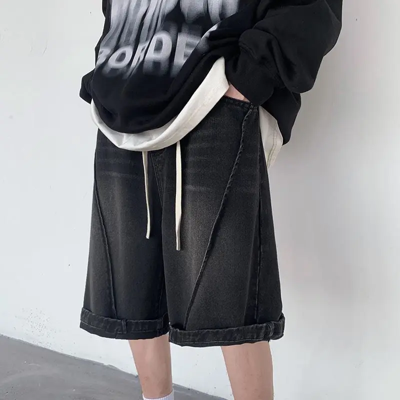 Men's Denim Shorts Vintage American High Street Loose Fit 5 Pocket Jean Shorts Summer Casual Drawstring Elastic Waist
Men's Denim Shorts Vintage American High Street Loose Fit 5 Pocket Jean Shorts Summer Casual Drawstring Elastic Waist
