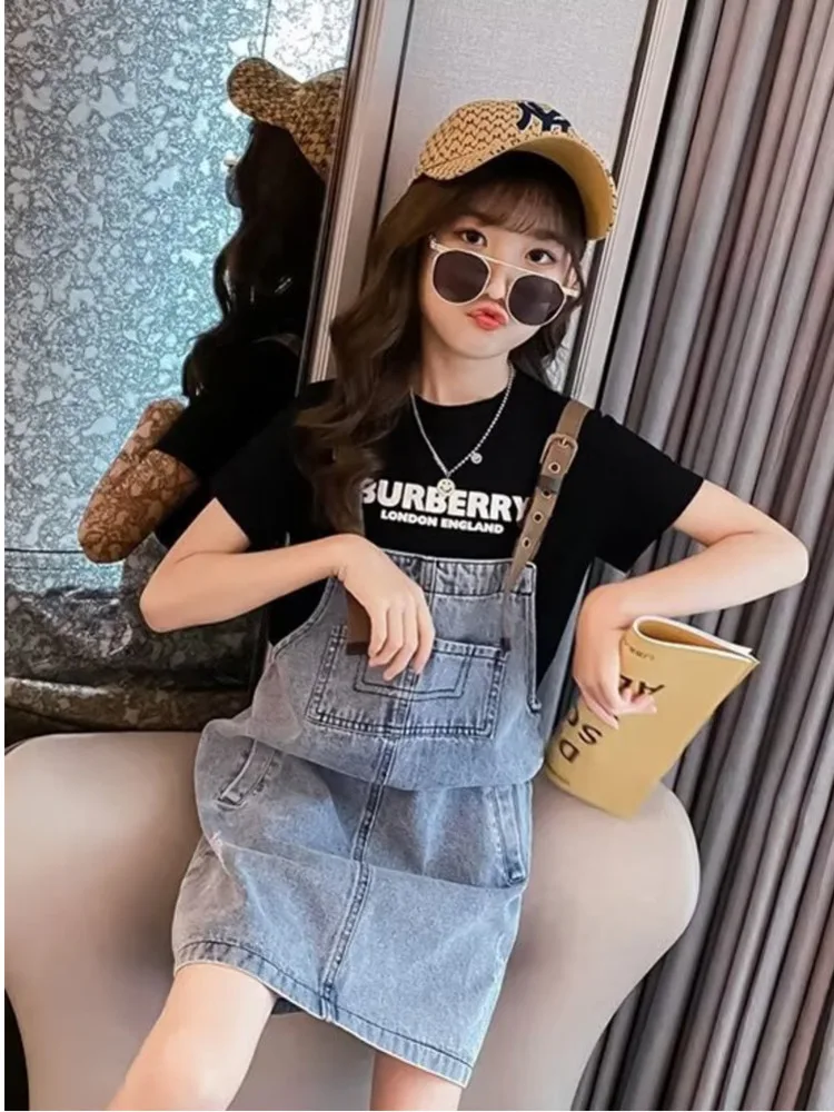 Girls Daily Denim Suspender Skirt New Summer Children's Dress Combination Form Short-sleeved T-shirt And Suspender Skirt Suit
Girls Daily Denim Suspender Skirt New Summer Children's Dress Combination Form Short-sleeved T-shirt And Suspender Skirt Suit
