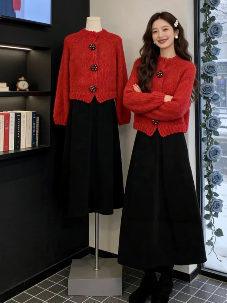 Chic Red Knitted Top And Bla Skirt Two-Piece Set for Women Winter Faion Casual High Waist Warm Thiened Clothes
Chic Red Knitted Top And Bla Skirt Two-Piece Set for Women Winter Faion Casual High Waist Warm Thiened Clothes