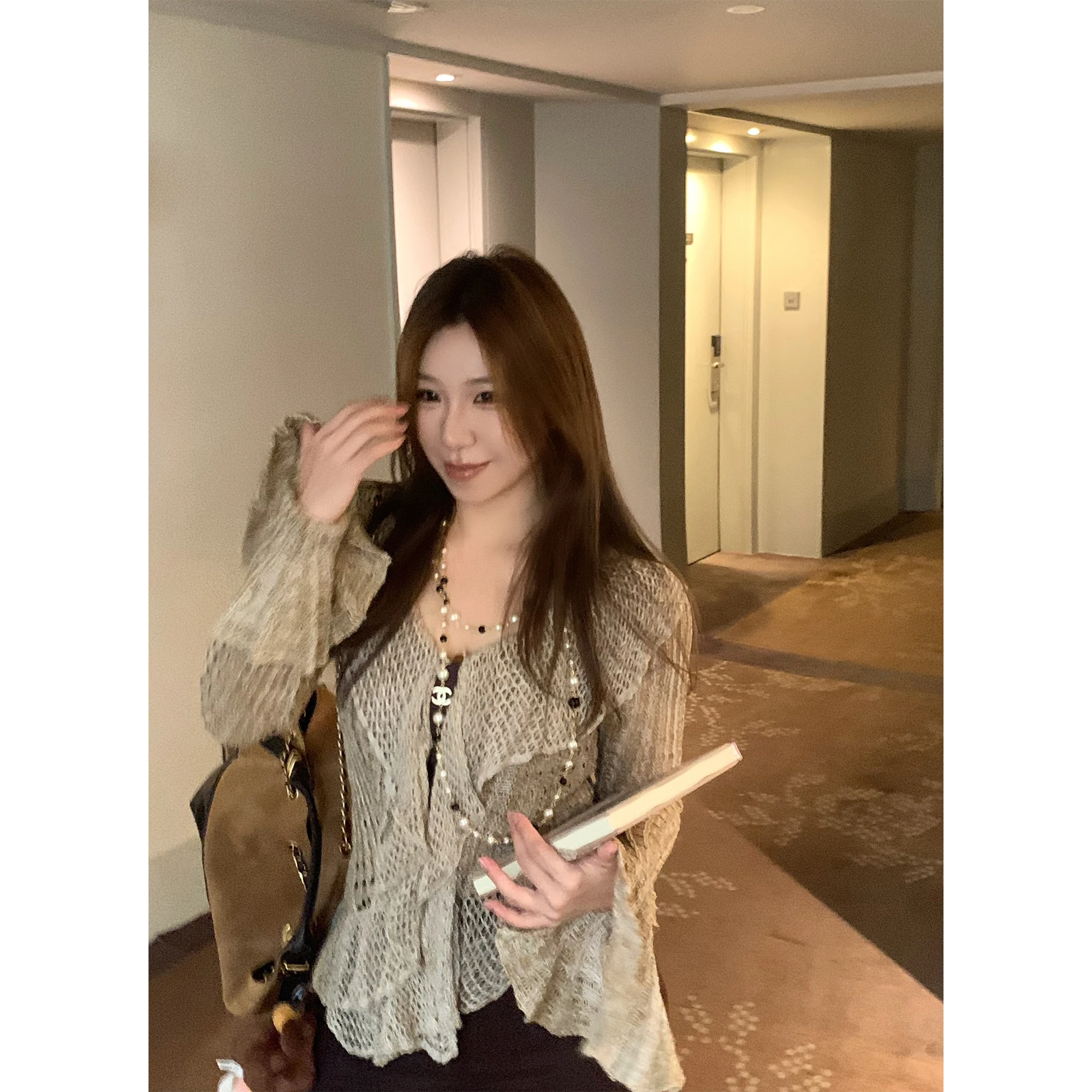 Aospheric Knitted Hollow out Double Knit Sweater Women's Design Top Sle Long Sve Slim Fit Winter Faion Ladies Sweater
Aospheric Knitted Hollow out Double Knit Sweater Women's Design Top Sle Long Sve Slim Fit Winter Faion Ladies Sweater
