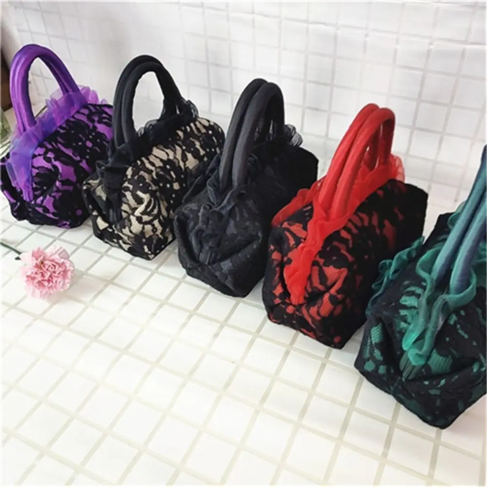 Soft Floral Decor Rose Flower Handbag Retro Elegant Lace Mommy Bag with Handle Ethnic Style Ladies Clutch Bag Women
Soft Floral Decor Rose Flower Handbag Retro Elegant Lace Mommy Bag with Handle Ethnic Style Ladies Clutch Bag Women