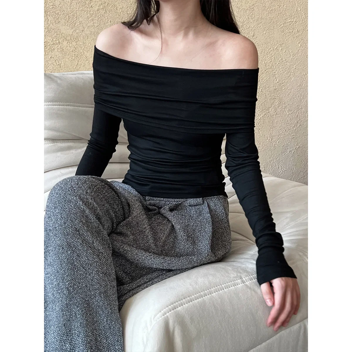LangMao Long Sleeve Off The Shoulder T-shirt Summer Spring Women's Sexy Slimming Basic Shirt
LangMao Long Sleeve Off The Shoulder T-shirt Summer Spring Women's Sexy Slimming Basic Shirt