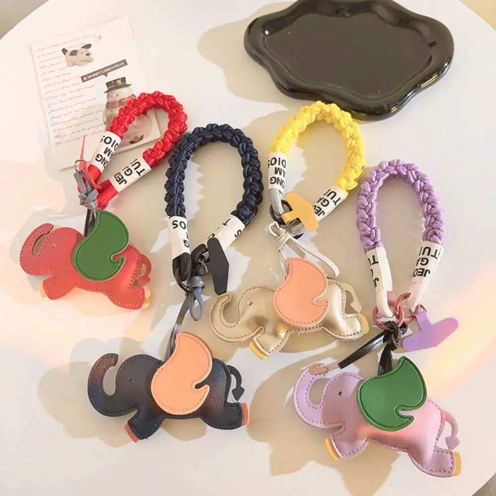 2025 New PU Leather Elephant Keychain Animal Pendant Animal Bag Charm Cartoon Flying Wings Key Chain Holder For Women
2025 New PU Leather Elephant Keychain Animal Pendant Animal Bag Charm Cartoon Flying Wings Key Chain Holder For Women