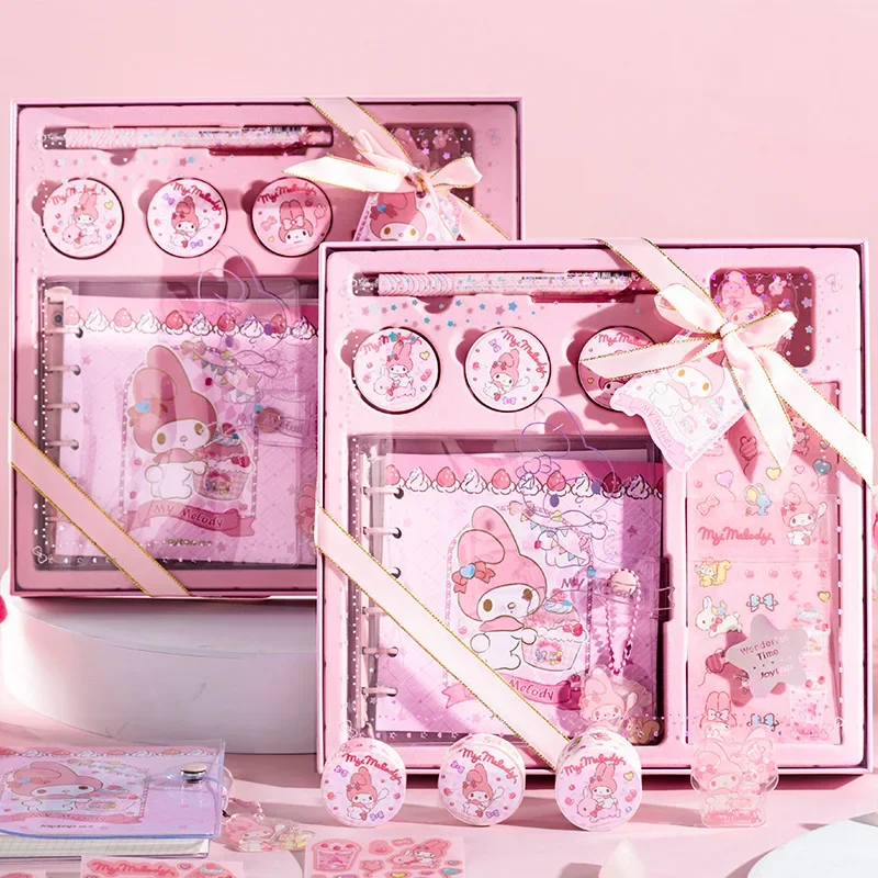 Новый набор блокнотов Sanrio My Melody Kawaii Cinnamoroll Kuromi с рисунком персонажей аниме, студентка, канцелярские принадлежности, подарочная коробка
Новый набор блокнотов Sanrio My Melody Kawaii Cinnamoroll Kuromi с рисунком персонажей аниме, студентка, канцелярские принадлежности, подарочная коробка