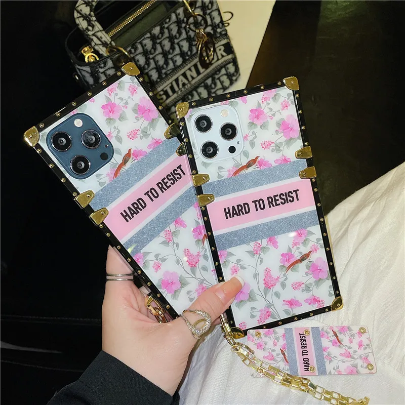 Bumper Vintage Flower Girly Phone Case For iPhone 13 Pro Max Case 12 11 13pro 12pro 6 6S 7 8 Plus X XS XR SE 2020 Bracelet Cover
Bumper Vintage Flower Girly Phone Case For iPhone 13 Pro Max Case 12 11 13pro 12pro 6 6S 7 8 Plus X XS XR SE 2020 Bracelet Cover