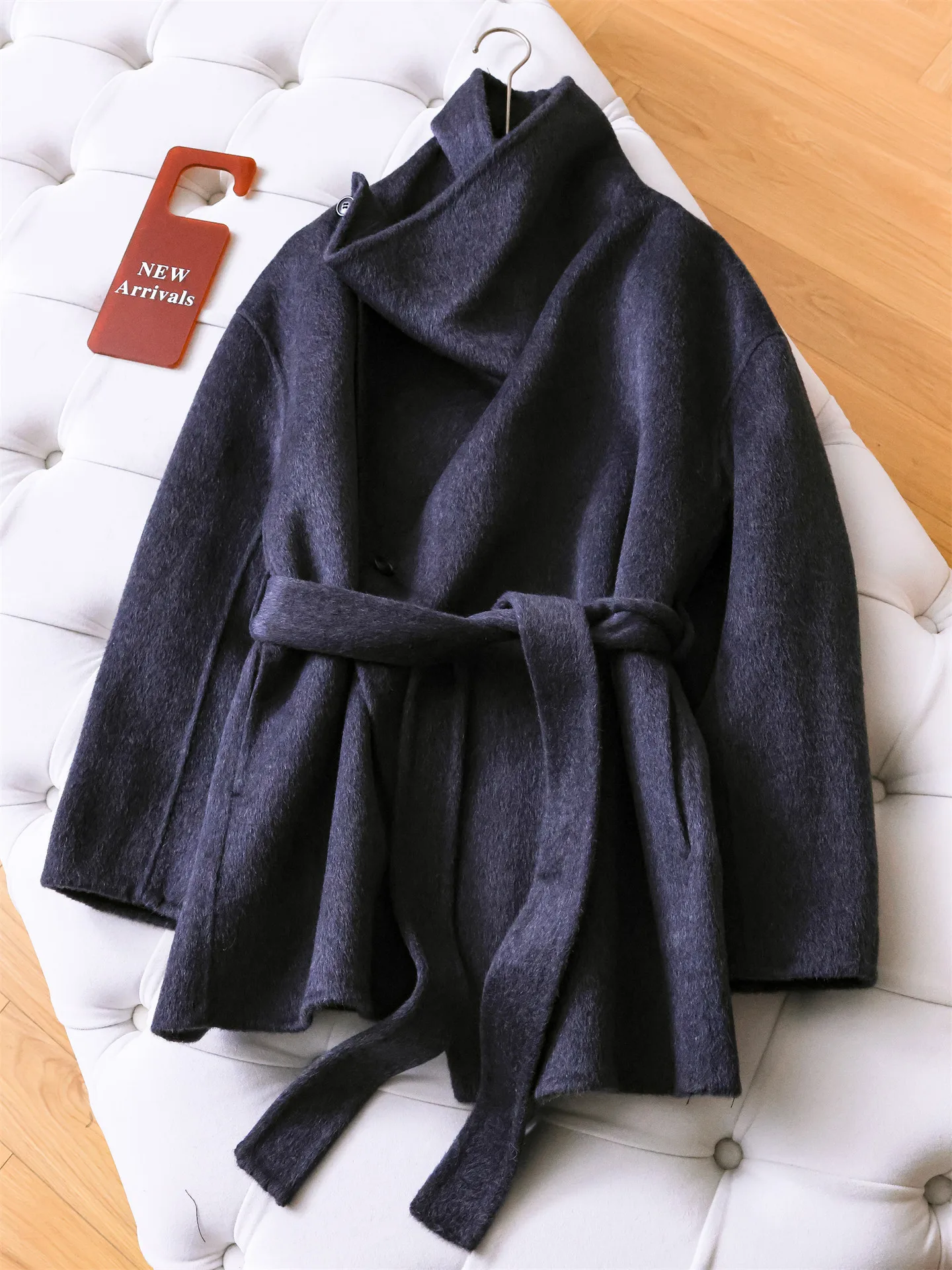 Korean Style Commuter Double-Faced Woolen Coat Women's Loose Fit Long Sleeve Belted Waist Cuff Pure Color Fashion Outerwear
Korean Style Commuter Double-Faced Woolen Coat Women's Loose Fit Long Sleeve Belted Waist Cuff Pure Color Fashion Outerwear