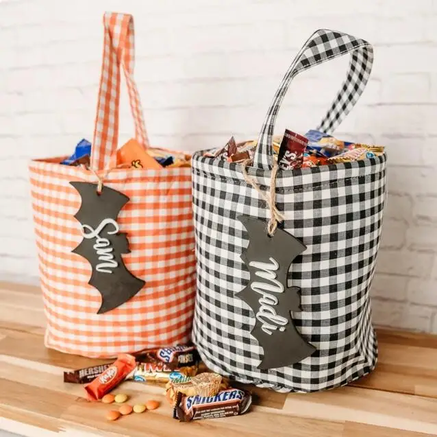 50 Pcs Black White Check Halloween Tote Trick or Treat Candy Gingham Bucket Pumpkin Halloween Polka Dots Basket
50 Pcs Black White Check Halloween Tote Trick or Treat Candy Gingham Bucket Pumpkin Halloween Polka Dots Basket