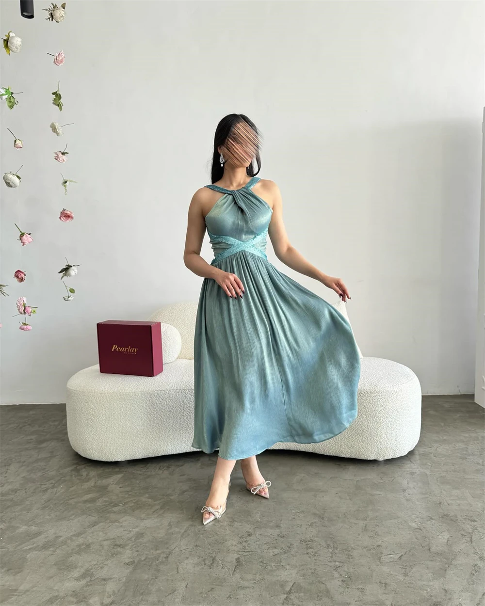 Customized Graceful Chiffon Evening Dress Temperament Halter Sleeveless Party Dress Delicate Tea Length Celebrity Gowns
Customized Graceful Chiffon Evening Dress Temperament Halter Sleeveless Party Dress Delicate Tea Length Celebrity Gowns