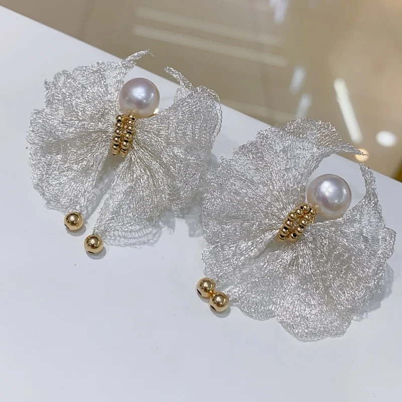 SGARlT ювелирные изделия в дворцовом стиле, серьги-гвоздики ручной работы из 14-каратного золота с пресноводным круглым жемчугом для женщин
SGARlT ювелирные изделия в дворцовом стиле, серьги-гвоздики ручной работы из 14-каратного золота с пресноводным круглым жемчугом для женщин