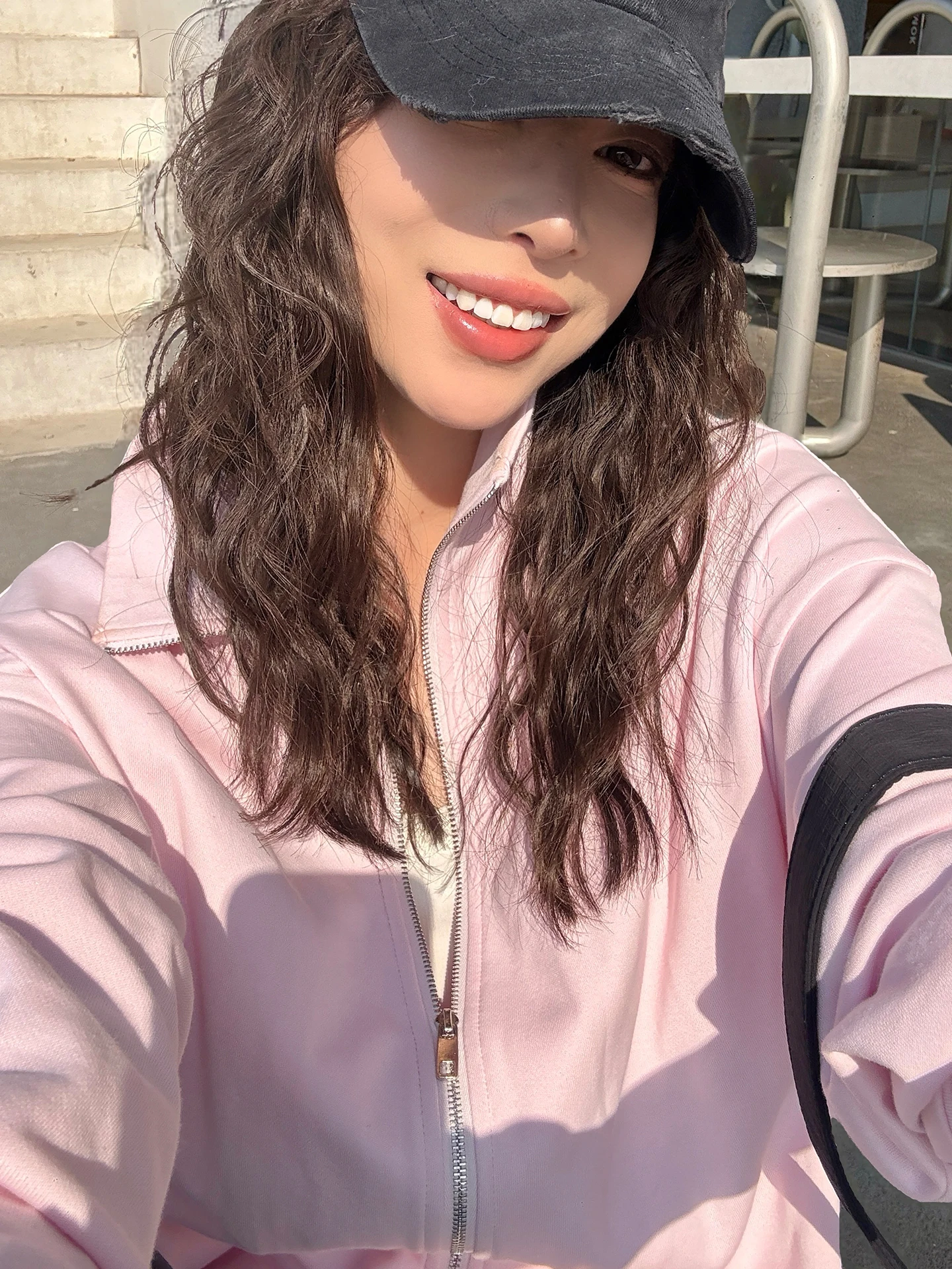 Zipper Loose Fit Thin Spring Hoodless Sweatshirt Stand Collar Long Sleeve Casual Style Ladies Fashion Outerwear
Zipper Loose Fit Thin Spring Hoodless Sweatshirt Stand Collar Long Sleeve Casual Style Ladies Fashion Outerwear