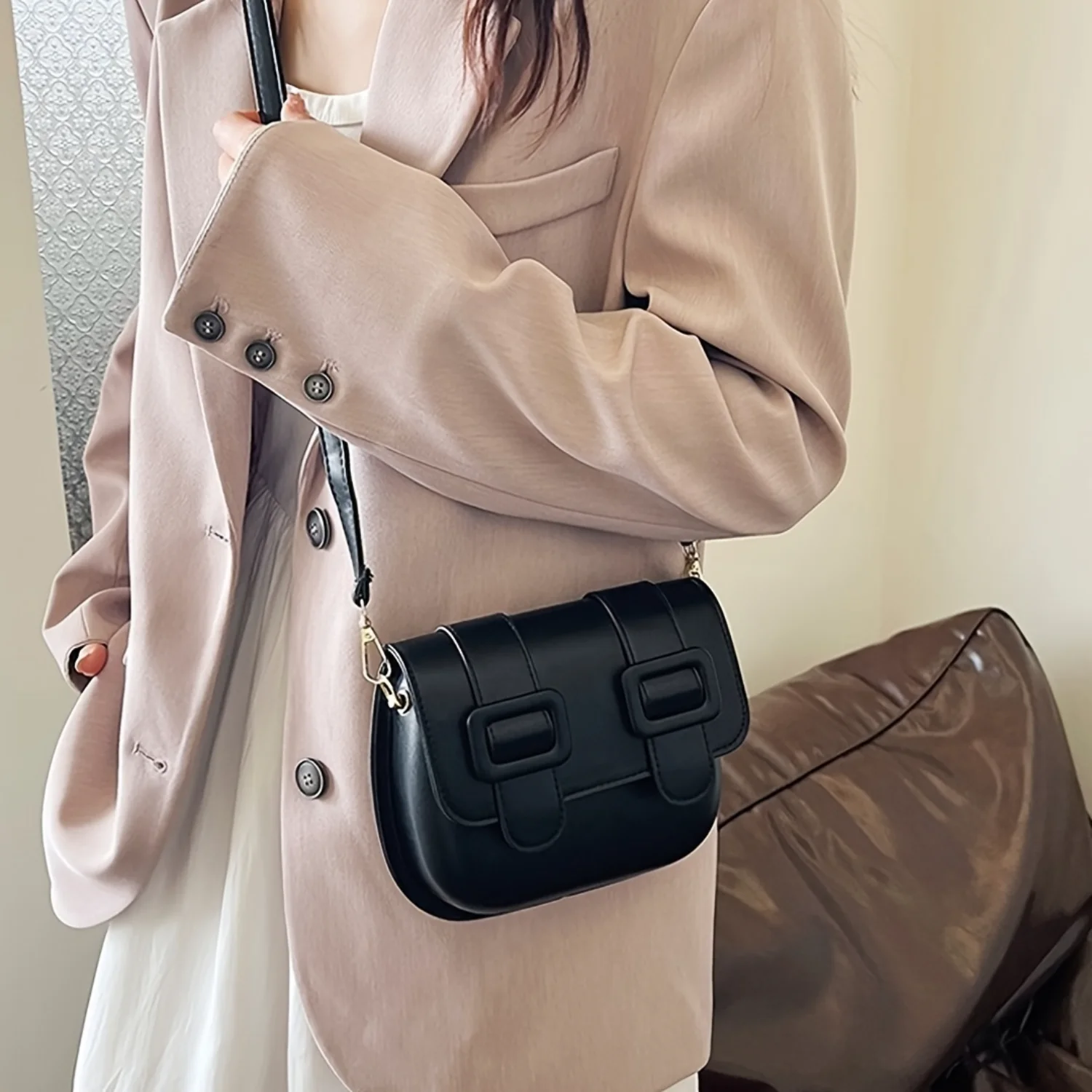 Elegant Women's Crossbody Bag | 2024 New PU Leather Fashion Shoulder Purse | Trendy Square Messenger Bag
Elegant Women's Crossbody Bag | 2024 New PU Leather Fashion Shoulder Purse | Trendy Square Messenger Bag