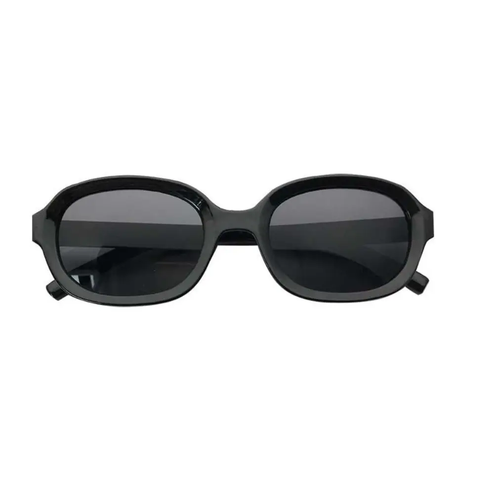 UV400 Protection Retro Sunglasses Sun-Protective Travel Outdoor Sunglasses Eyewear Black Shades Glasses for Women Man
UV400 Protection Retro Sunglasses Sun-Protective Travel Outdoor Sunglasses Eyewear Black Shades Glasses for Women Man